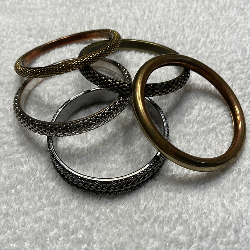 5 fun bracelets.